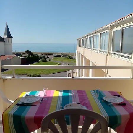 Le Spot De La Corniche